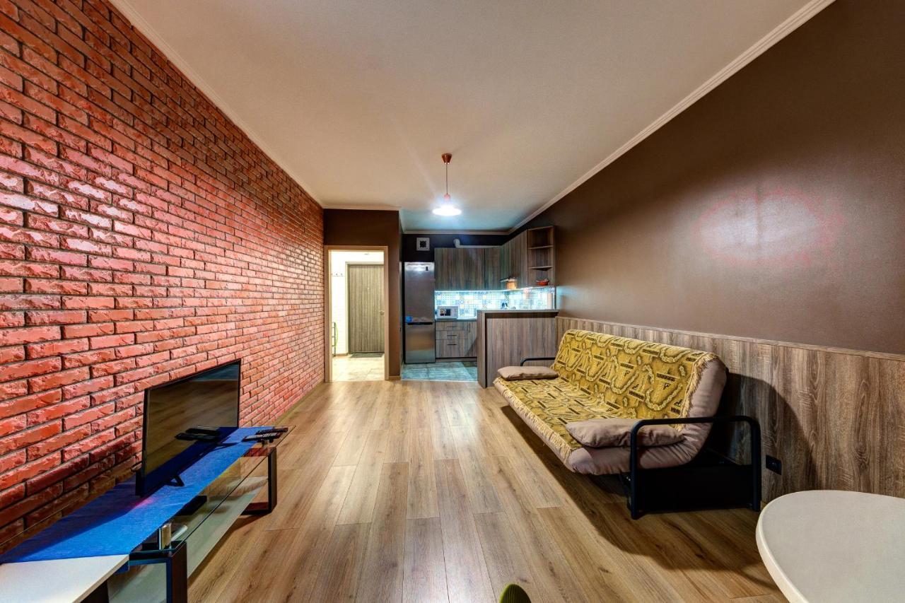 Apartments Near Ukraina Shopping Mall Kiev Bagian luar foto