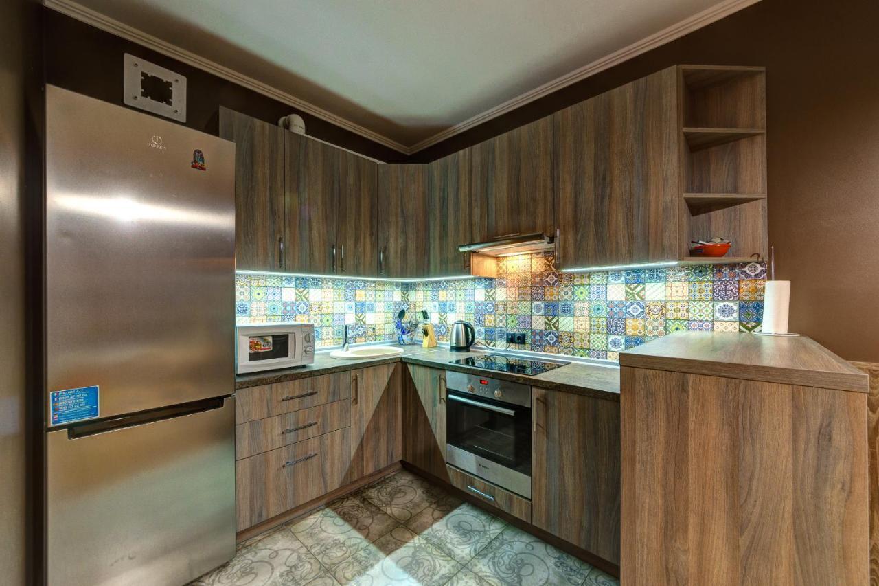 Apartments Near Ukraina Shopping Mall Kiev Bagian luar foto