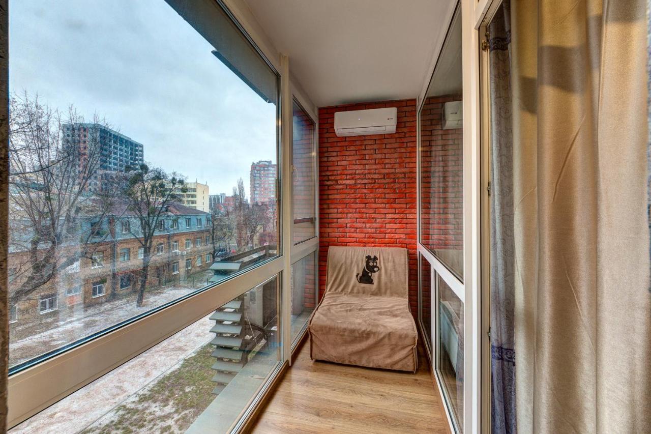 Apartments Near Ukraina Shopping Mall Kiev Bagian luar foto